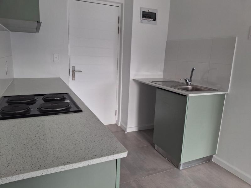 To Let 2 Bedroom Property for Rent in Parklands East Western Cape